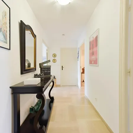 2-br Quiet Location Near The * Cannes